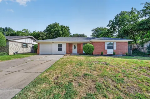 301 E Fuller Drive