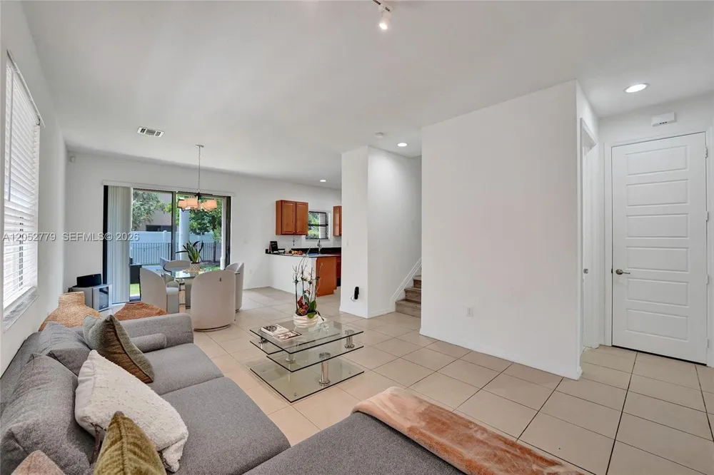 650 NE 191st Ter Miami, FL 33179