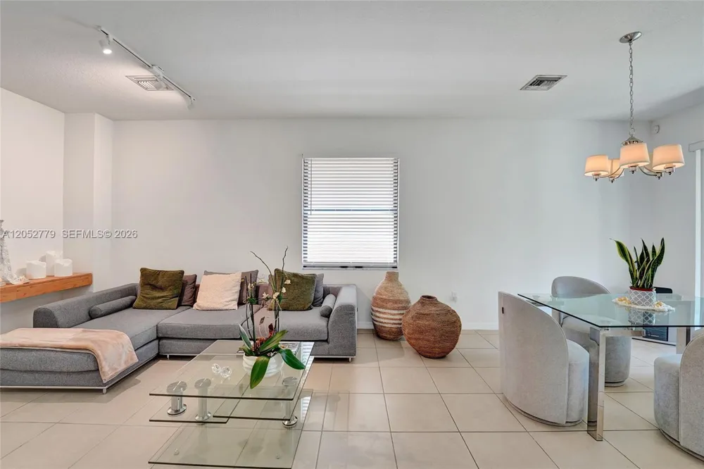 650 NE 191st Ter Miami, FL 33179