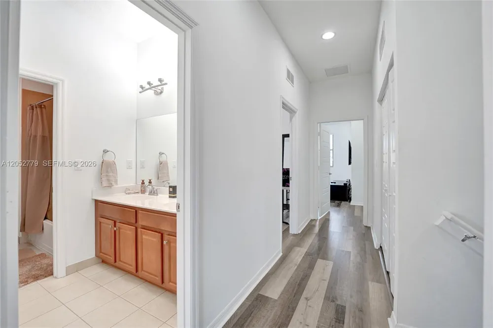 650 NE 191st Ter Miami, FL 33179