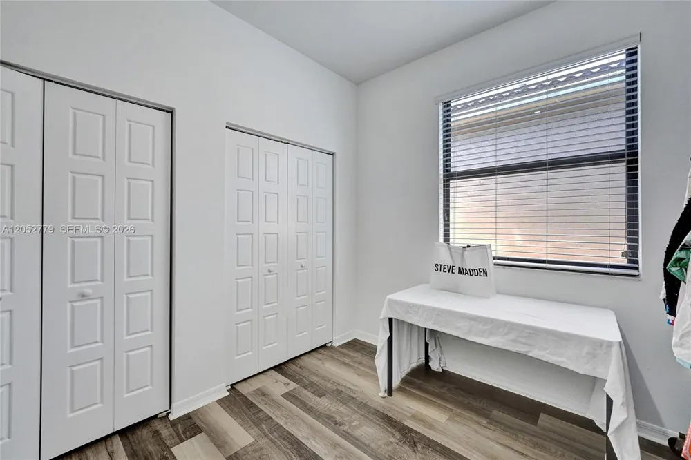 650 NE 191st Ter Miami, FL 33179