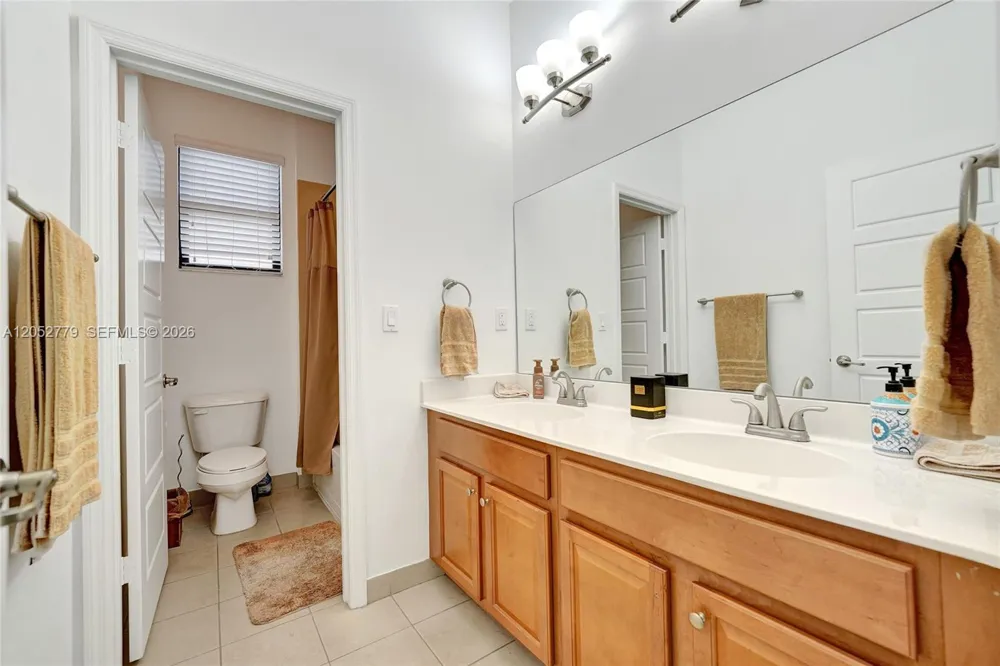 650 NE 191st Ter Miami, FL 33179