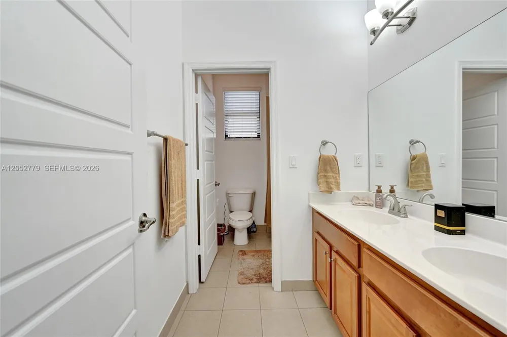 650 NE 191st Ter Miami, FL 33179