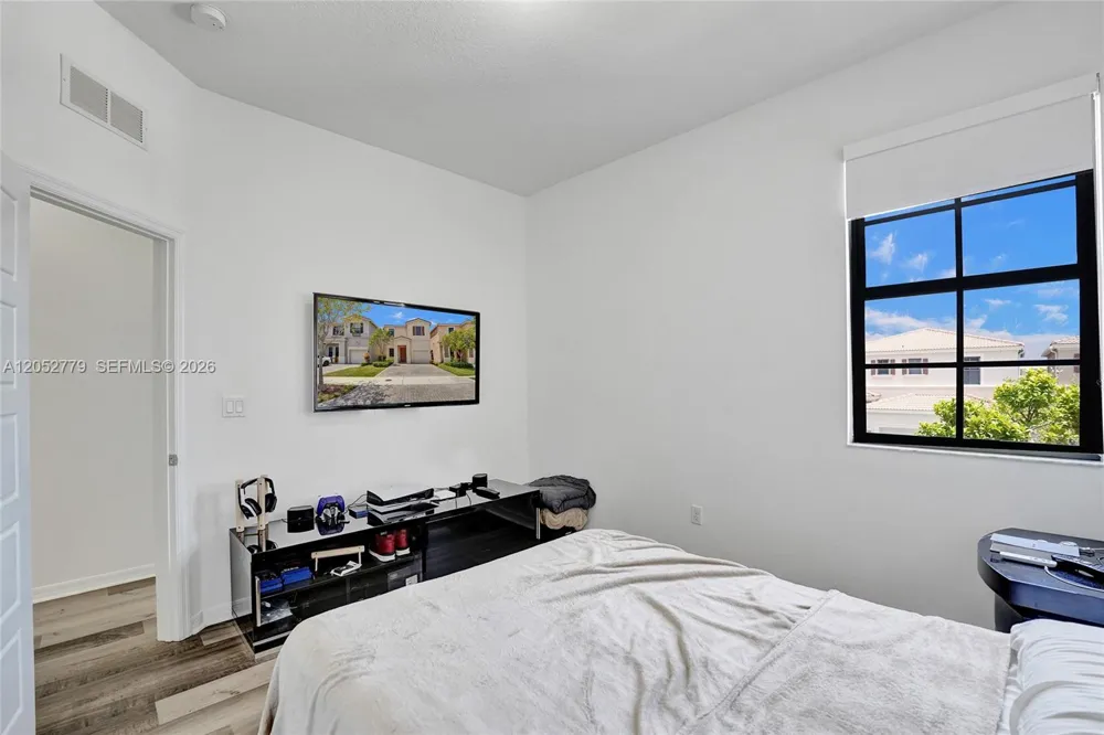 650 NE 191st Ter Miami, FL 33179