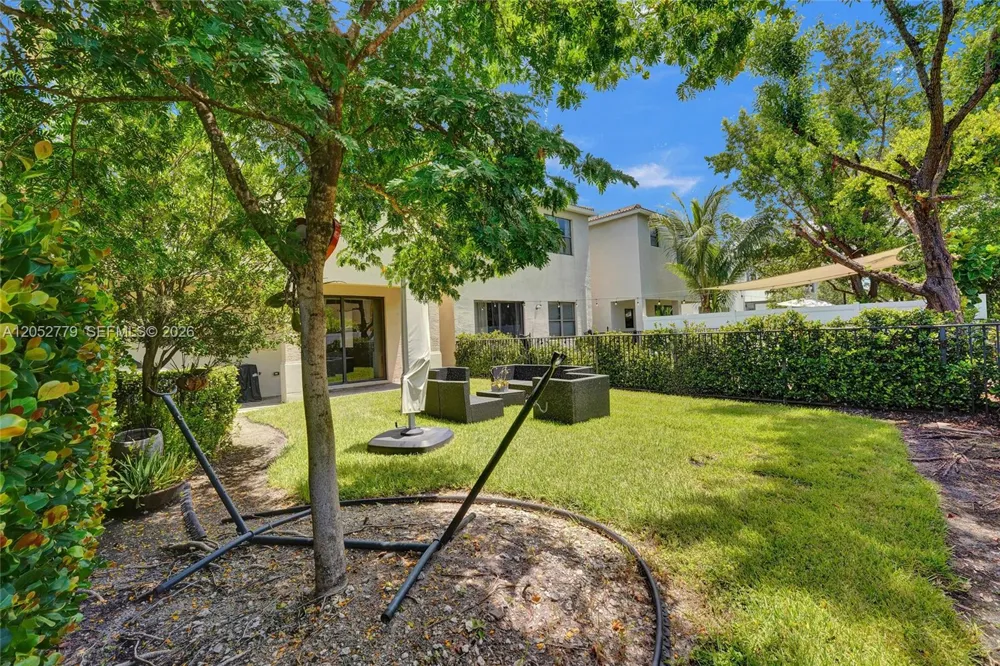 650 NE 191st Ter Miami, FL 33179