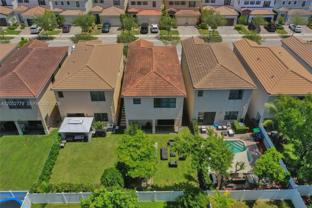 650 NE 191st Ter Miami, FL 33179