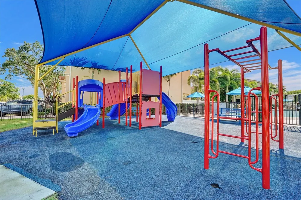 650 NE 191st Ter Miami, FL 33179