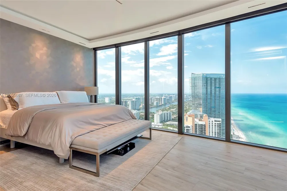 18555 Collins Ave #4705 Sunny Isles Beach, FL 33160