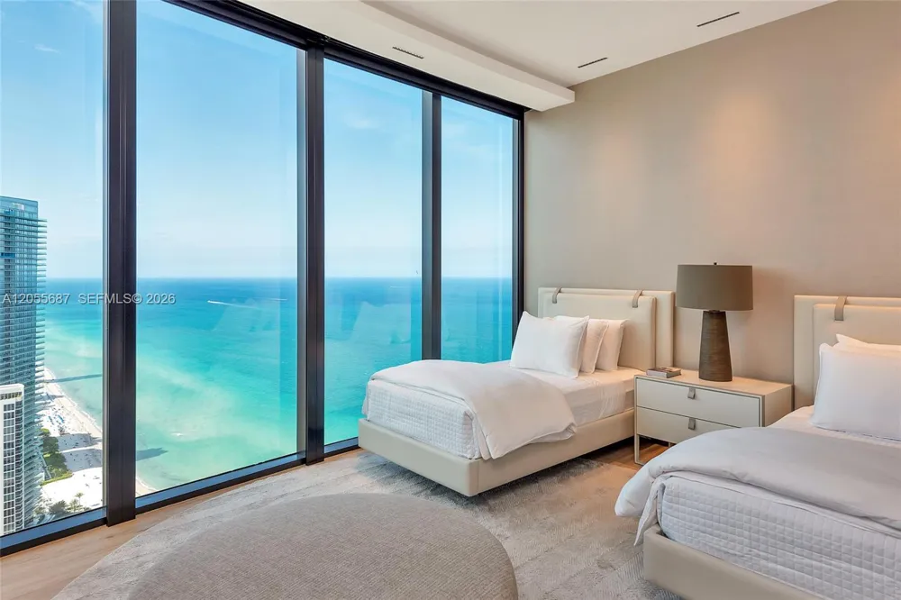 18555 Collins Ave #4705 Sunny Isles Beach, FL 33160