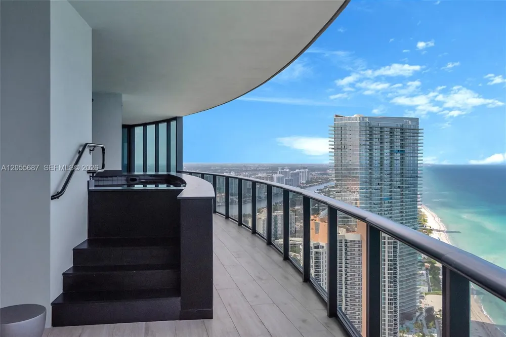 18555 Collins Ave #4705 Sunny Isles Beach, FL 33160