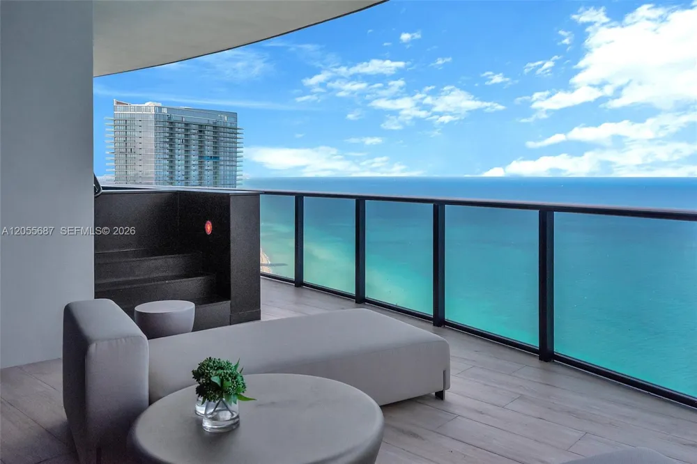 18555 Collins Ave #4705 Sunny Isles Beach, FL 33160
