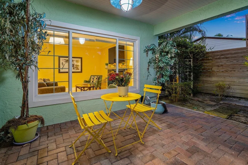 520 NE 3RD AVENUE Delray Beach, FL 33444