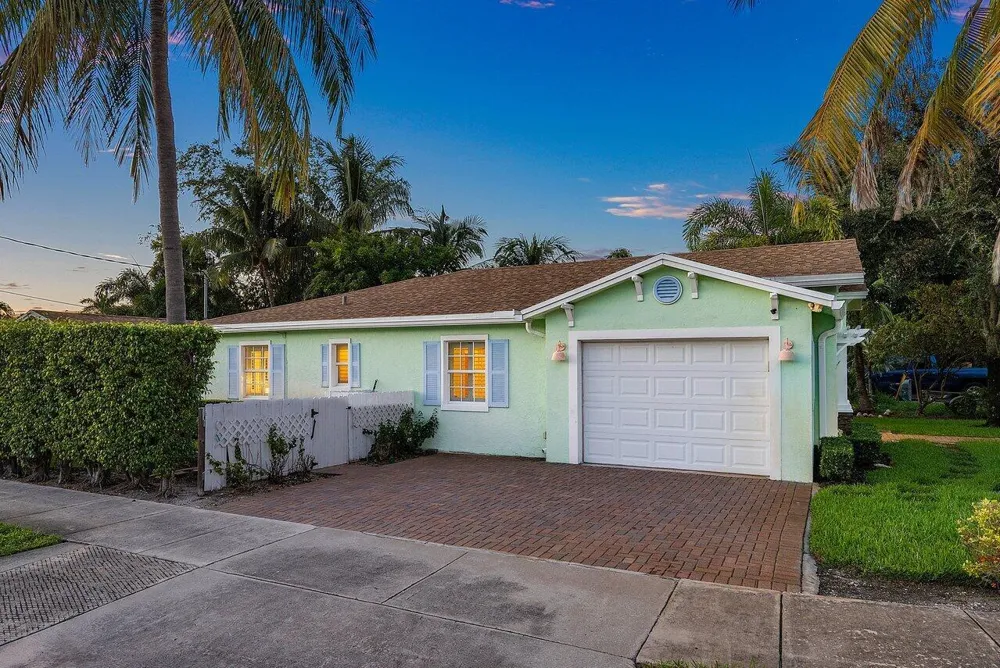520 NE 3RD AVENUE Delray Beach, FL 33444