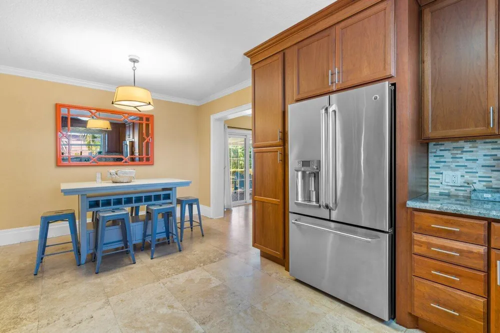 520 NE 3RD AVENUE Delray Beach, FL 33444