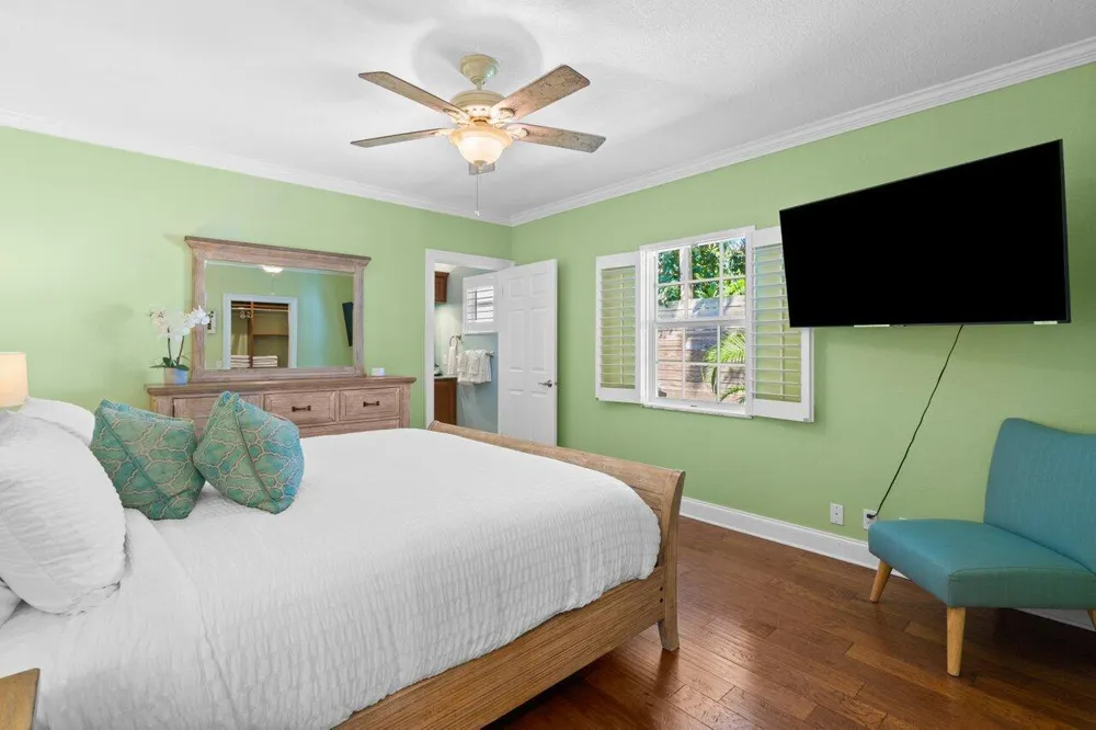 520 NE 3RD AVENUE Delray Beach, FL 33444