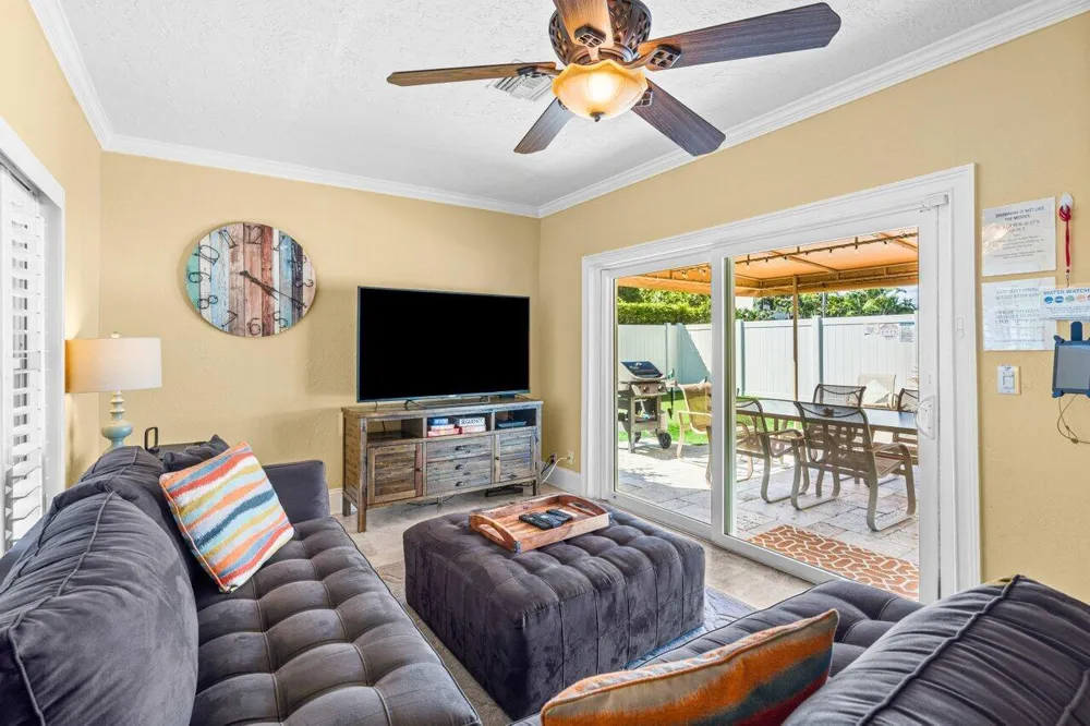520 NE 3RD AVENUE Delray Beach, FL 33444