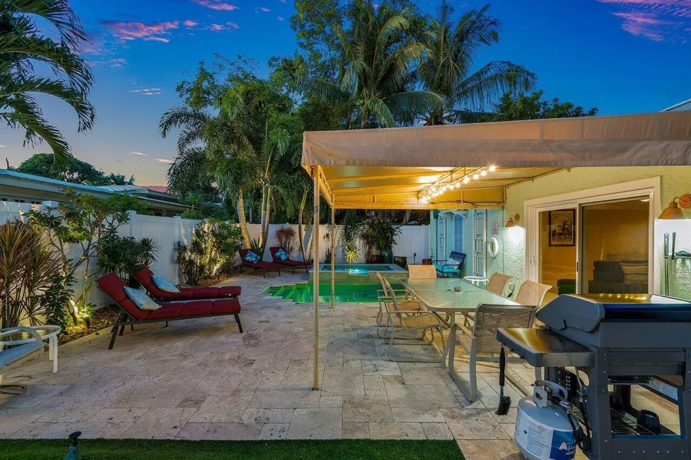 520 NE 3RD AVENUE Delray Beach, FL 33444