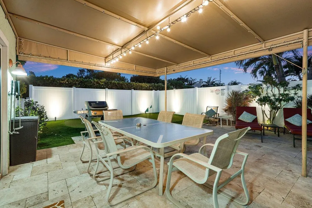 520 NE 3RD AVENUE Delray Beach, FL 33444
