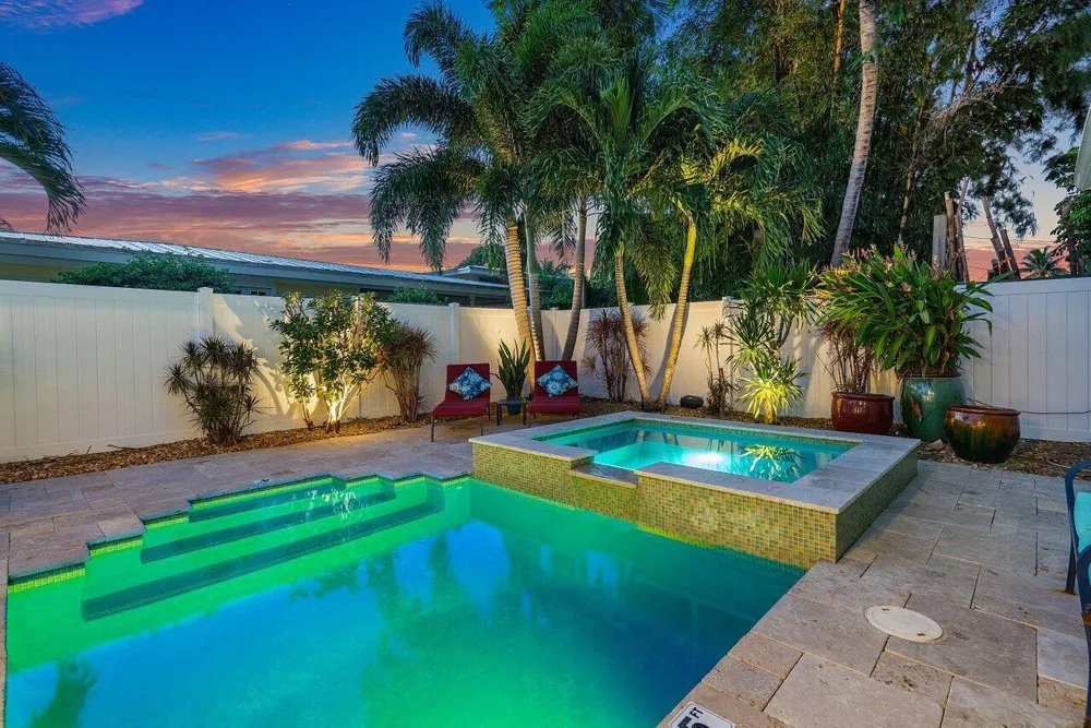 520 NE 3RD AVENUE Delray Beach, FL 33444