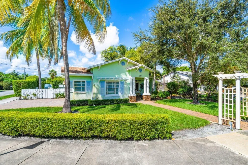 520 NE 3RD AVENUE Delray Beach, FL 33444