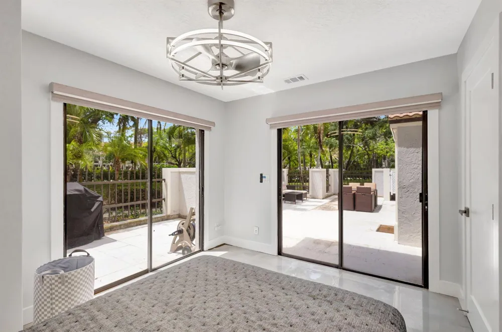 355 Prestwick Circle #4 Palm Beach Gardens, FL 33418