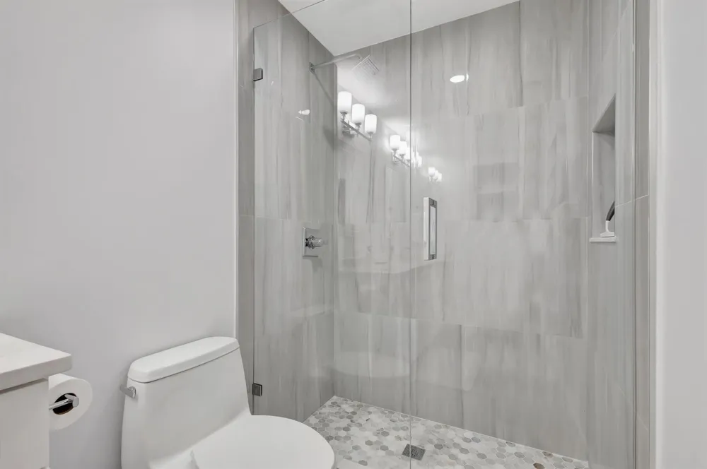 355 Prestwick Circle #4 Palm Beach Gardens, FL 33418
