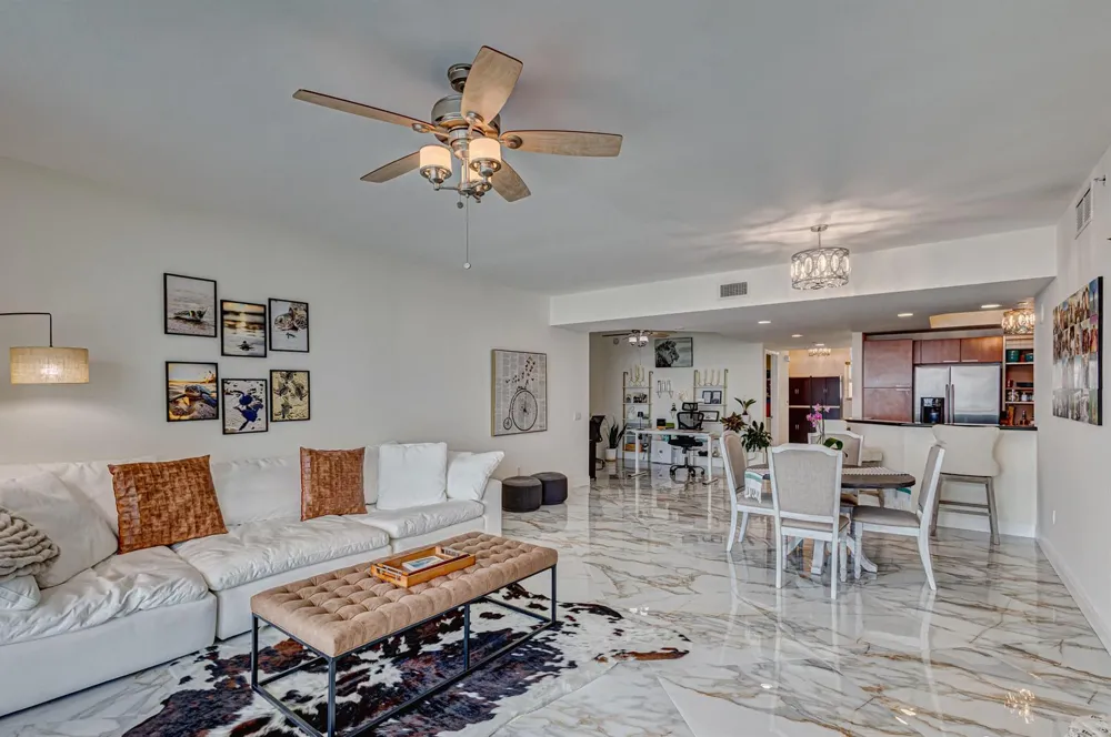 2640 LAKE SHORE DRIVE #2014 Riviera Beach, FL 33404