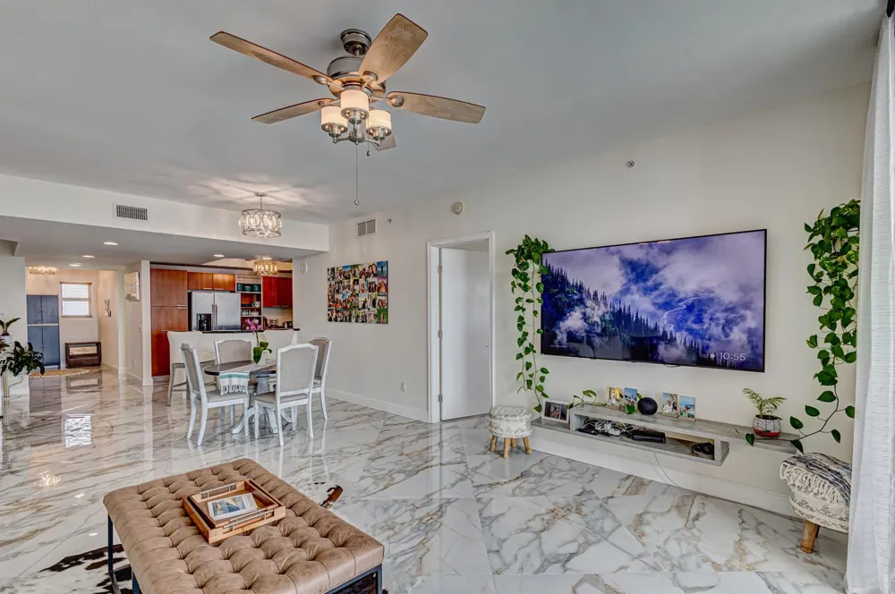 2640 LAKE SHORE DRIVE #2014 Riviera Beach, FL 33404