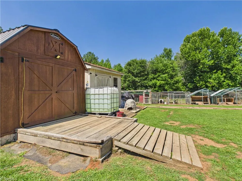504 Nc Highway 62 Pleasant Garden, NC 27313