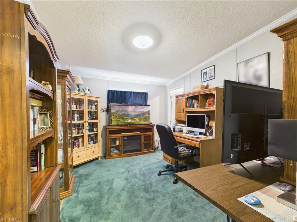 504 Nc Highway 62 Pleasant Garden, NC 27313
