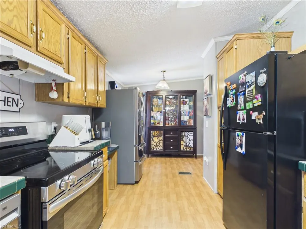 504 Nc Highway 62 Pleasant Garden, NC 27313