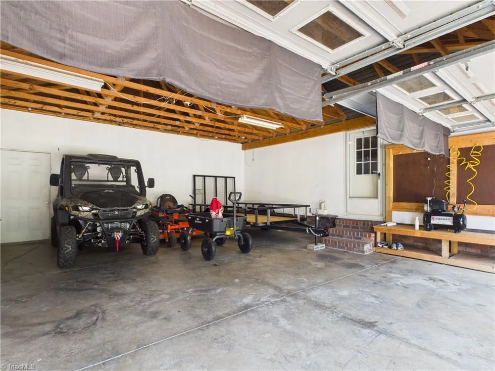 504 Nc Highway 62 Pleasant Garden, NC 27313