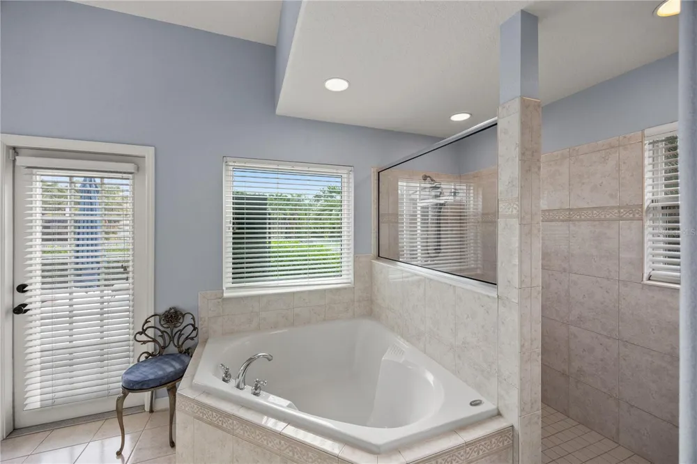 4739 PINNACLE DRIVE Bradenton, FL 34208