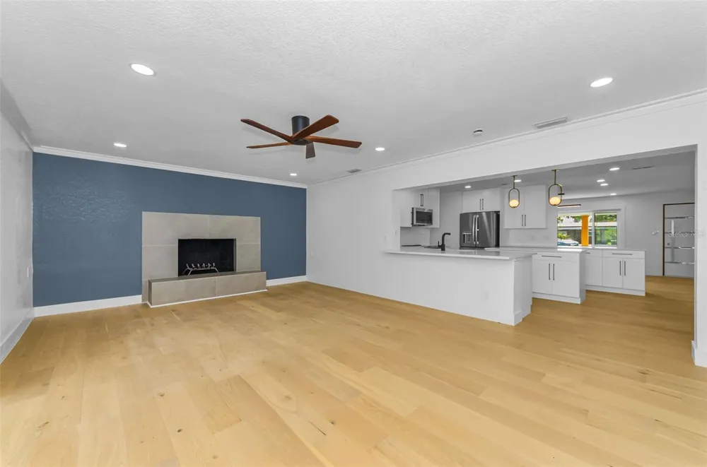 850 RAFAEL BOULEVARD NE St Petersburg, FL 33704