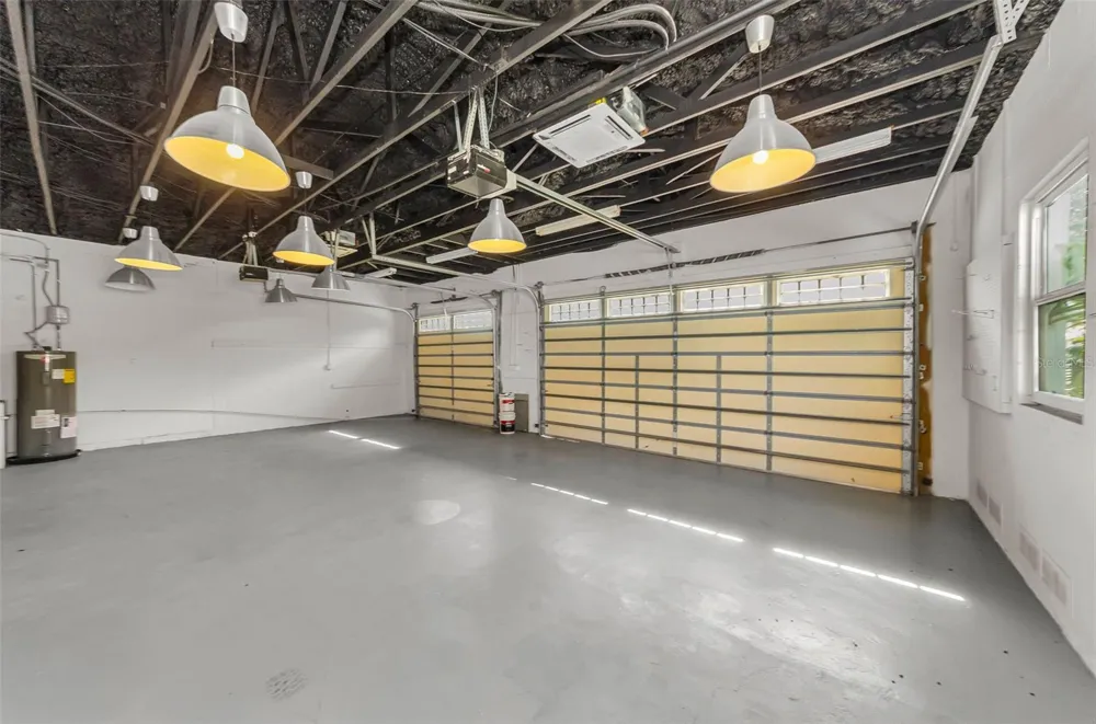 850 RAFAEL BOULEVARD NE St Petersburg, FL 33704