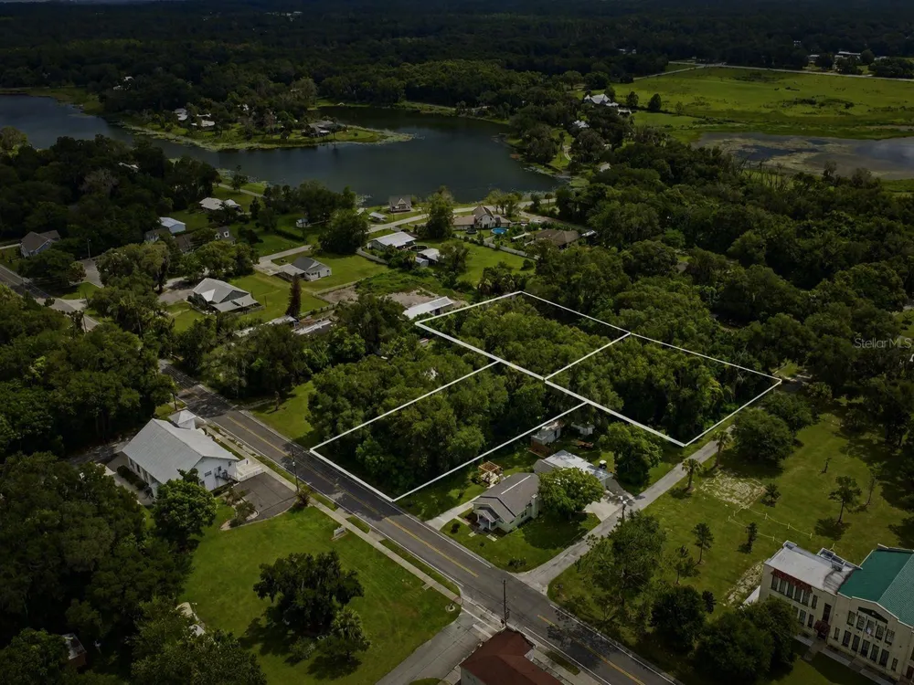 S LAKEVIEW DRIVE Lake Helen, FL 32744