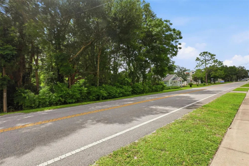 S LAKEVIEW DRIVE Lake Helen, FL 32744