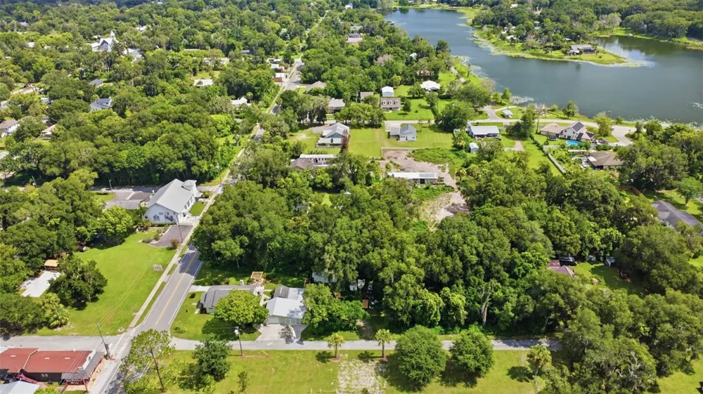 S LAKEVIEW DRIVE Lake Helen, FL 32744