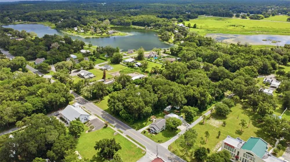 S LAKEVIEW DRIVE Lake Helen, FL 32744
