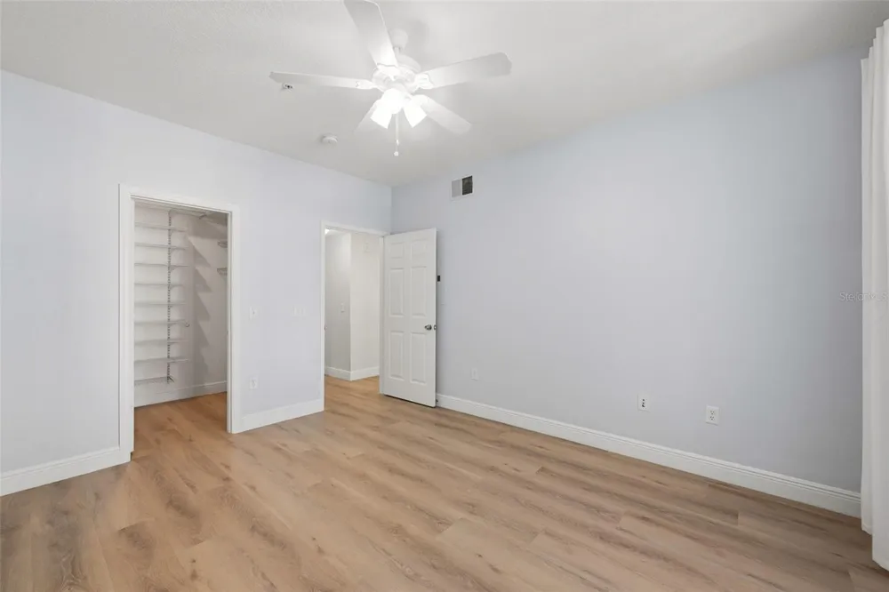 239 LONGVIEW AVENUE #207 Celebration, FL 34747