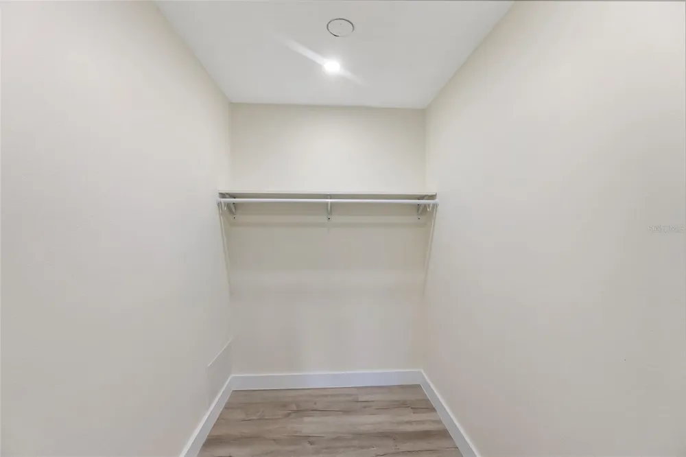 3229 BENEVA ROAD #203 Sarasota, FL 34232