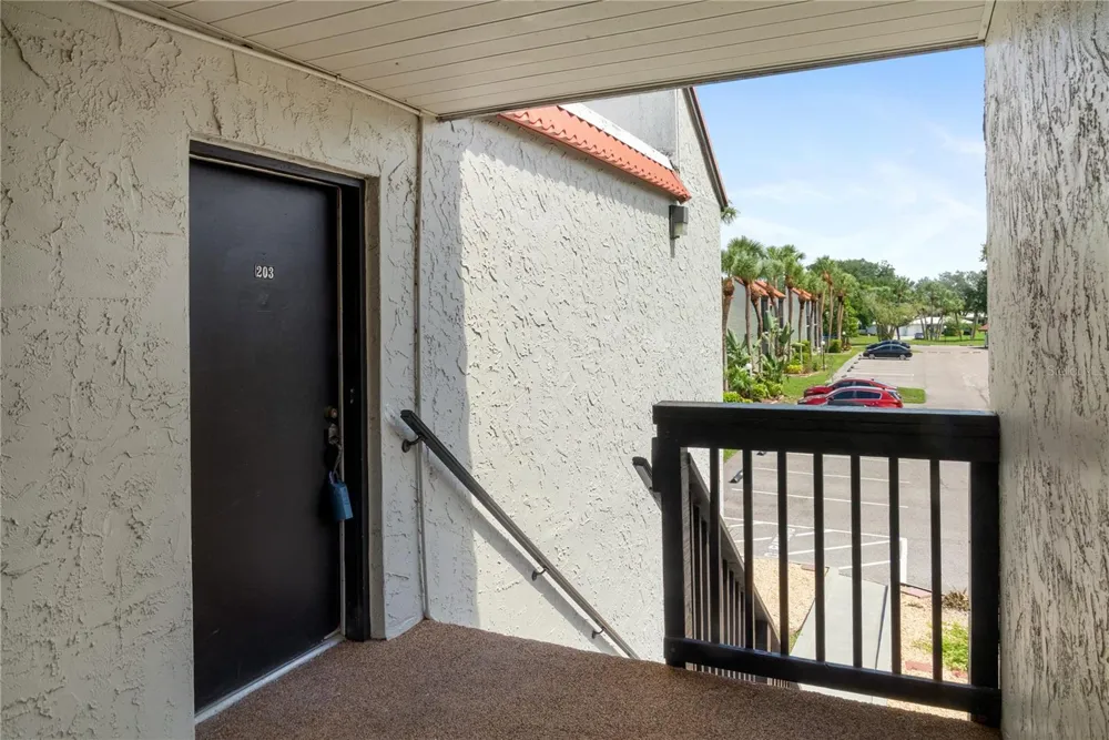 3229 BENEVA ROAD #203 Sarasota, FL 34232