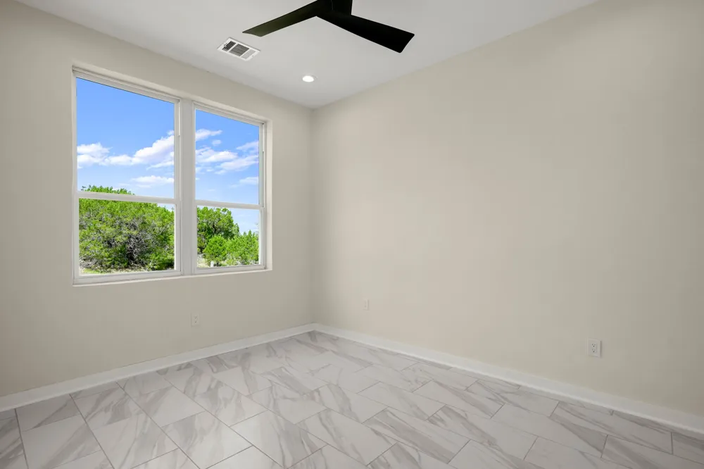 2401 Thurber Lane Lago Vista, TX 78545