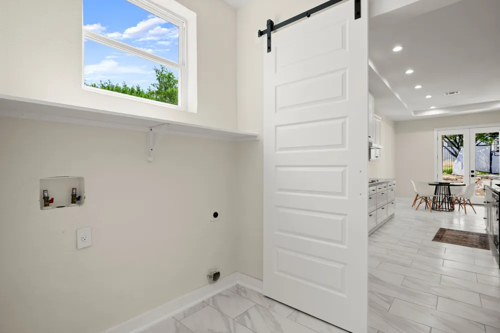 2401 Thurber Lane Lago Vista, TX 78545