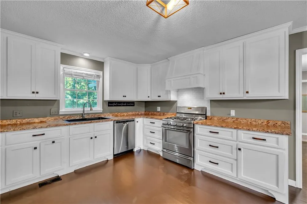 4476 Rivoli Drive Macon, GA 31210