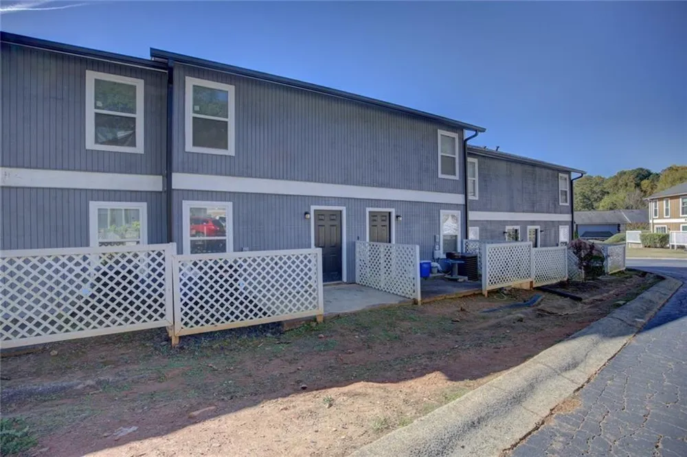 2340 Beaver Ruin Road #15 Norcross, GA 30071