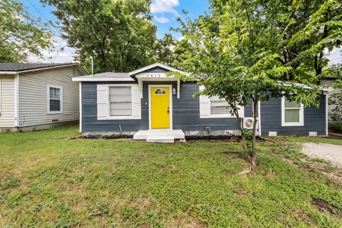 2613 Baylor Avenue