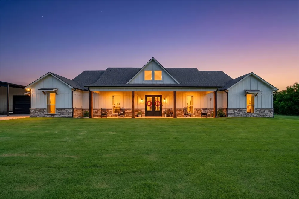 700 County Road 44430 Paris, TX 75460