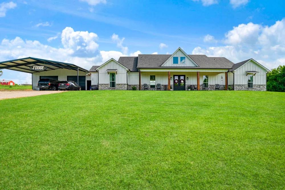 700 County Road 44430 Paris, TX 75460