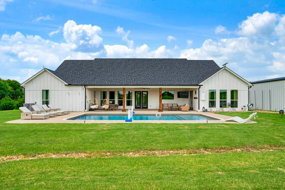 700 County Road 44430 Paris, TX 75460